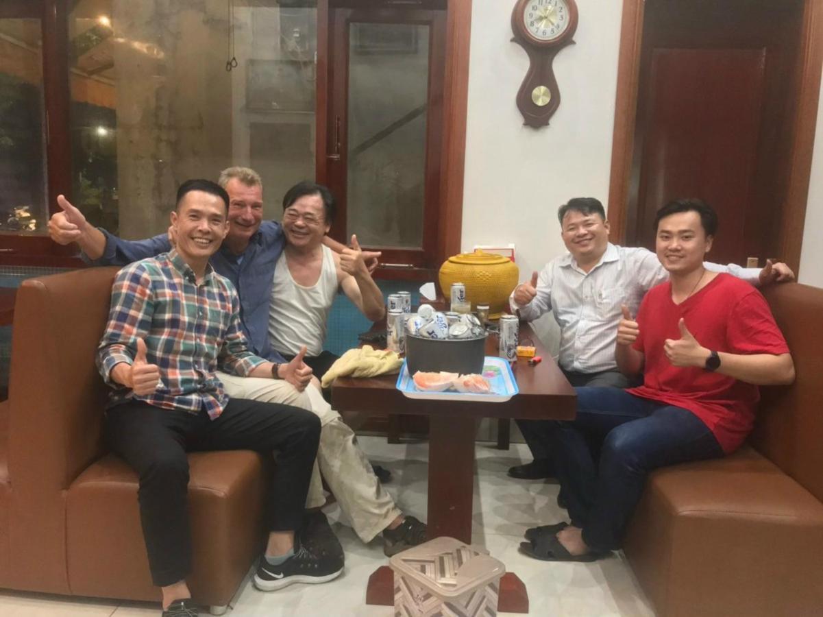 Minh Quang Hotel ドンホイ エクステリア 写真